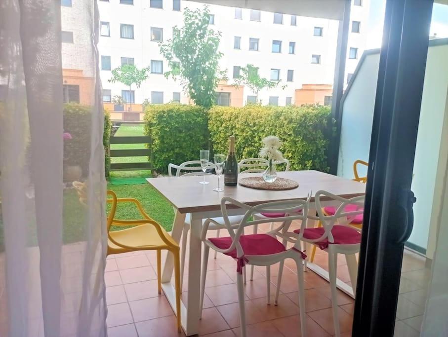 Apartamento En Primera Linea De Mar Roses Dış mekan fotoğraf