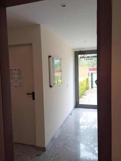 Apartamento En Primera Linea De Mar Roses Dış mekan fotoğraf