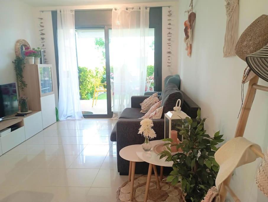 Apartamento En Primera Linea De Mar Roses Dış mekan fotoğraf